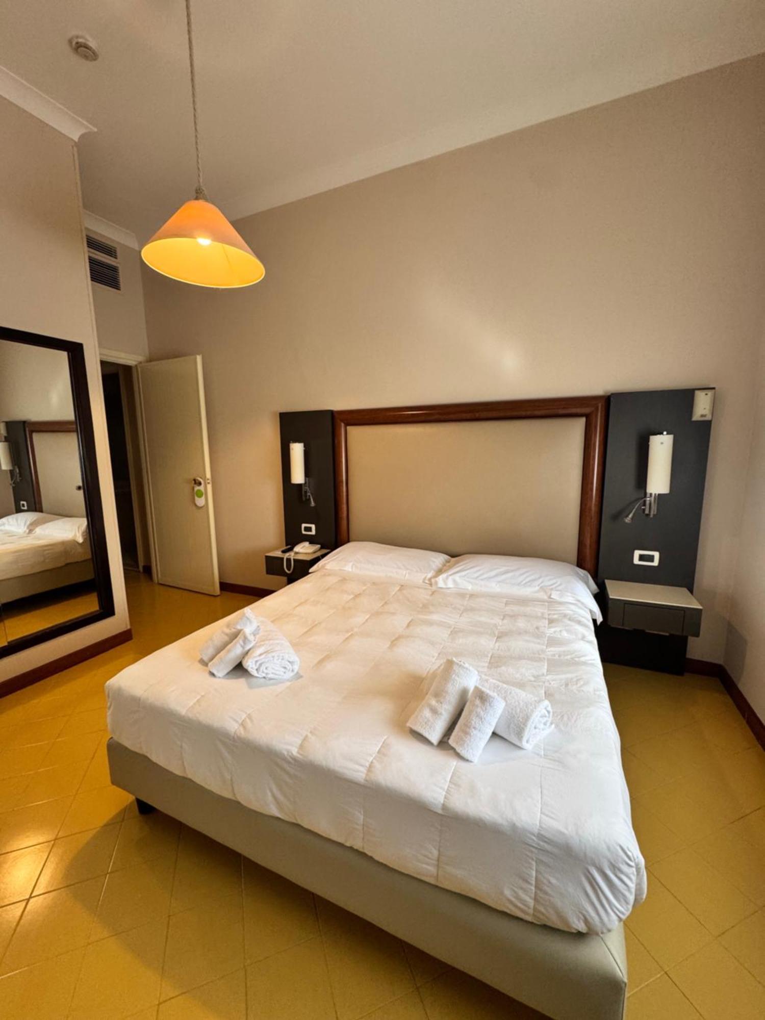Grand Hotel Lamezia Lamezia Terme Dış mekan fotoğraf